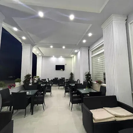 Imperial Hotel Spille