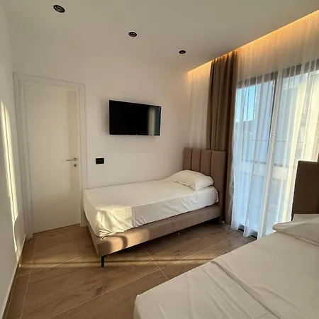 Imperial 4*