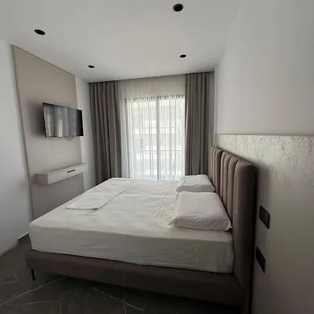 Imperial 4*
